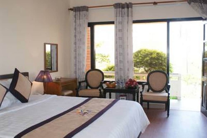Room 5 of 25