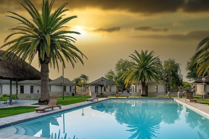 Kalahari Arms Hotel