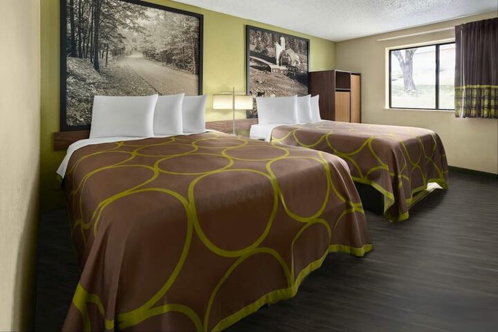 Room 16 of 37