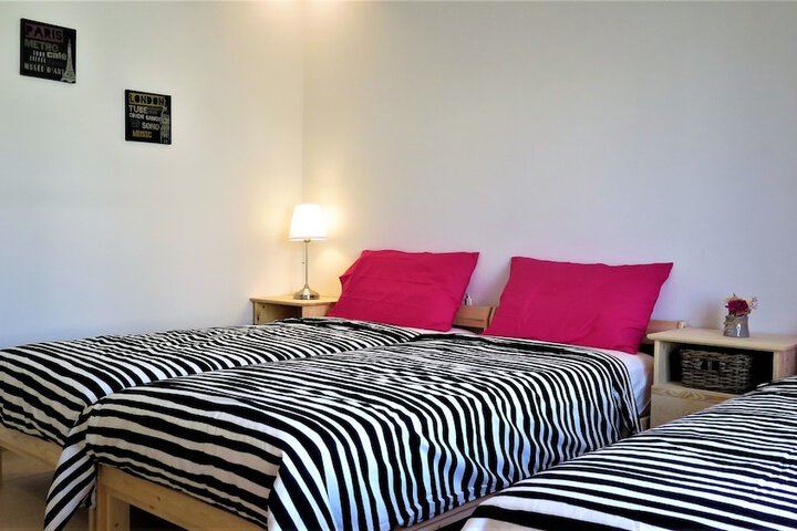 Room 20 of 127