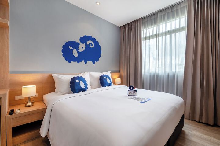 Room 43 of 151