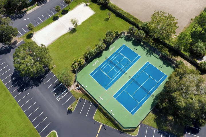 Tennis court