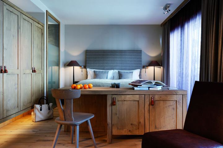 Room 3 of 78