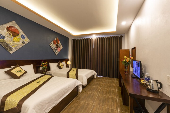 Room 34 of 37