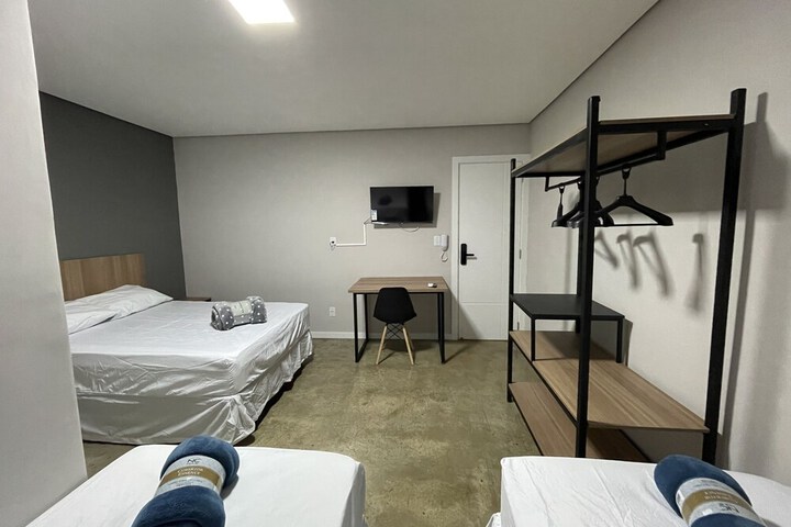 Room 21 of 80