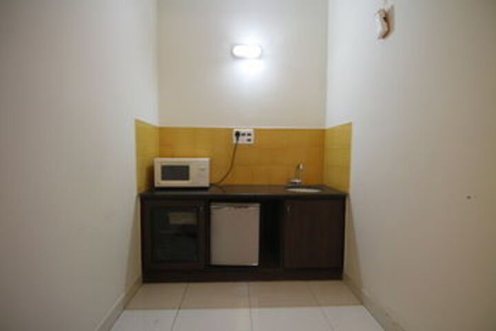 Room 16 of 18