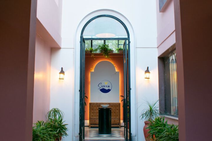 Hotel 83 of 84