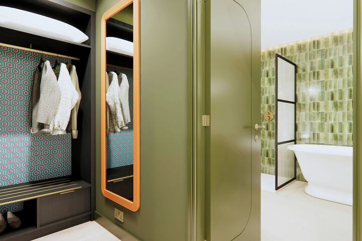 Clean Restrooms