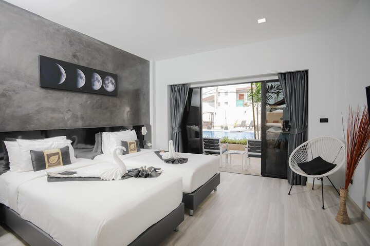 Room 16 of 78