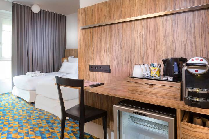 Room amenity