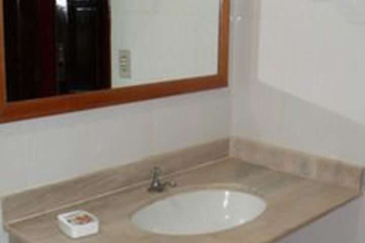 Room 5 of 23
