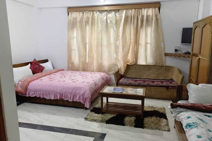 Room 3 of 11