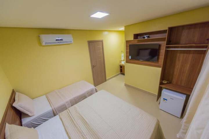 Room 21 of 48