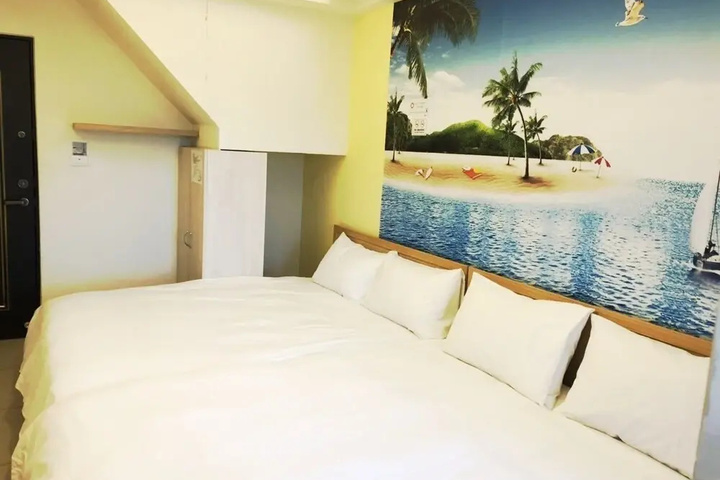 Room 2 of 24
