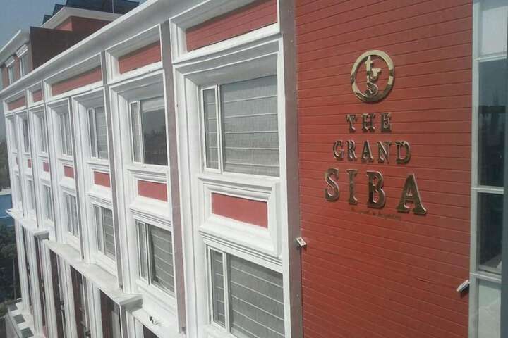 Hotel the Grand SIBA