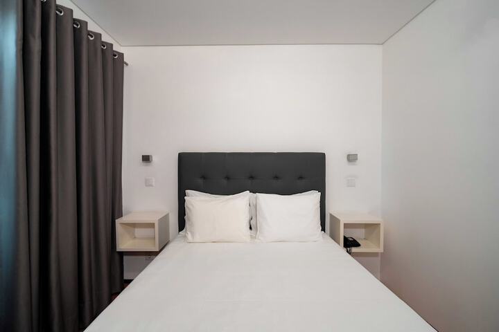 Room 20 of 38