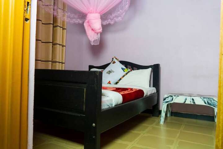 Room 14 of 53