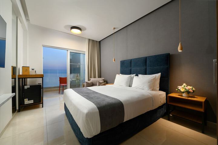 Room 54 of 113