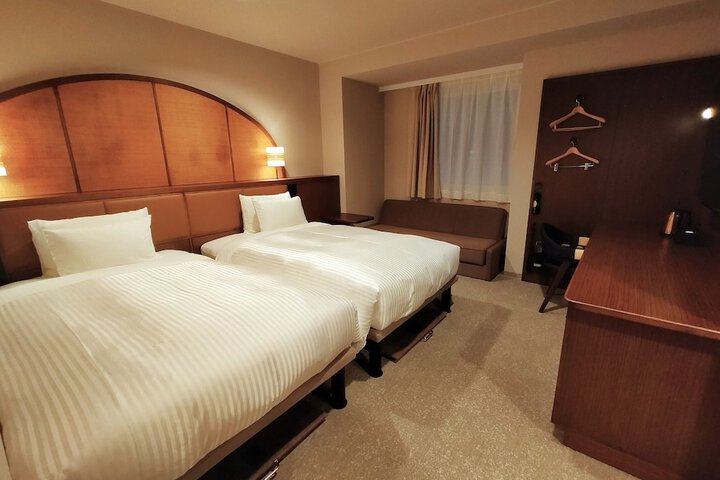Room 18 of 154