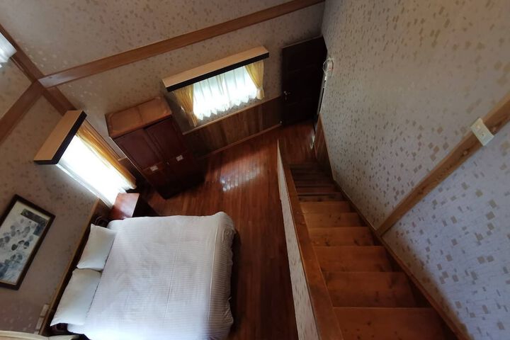 Room 18 of 59