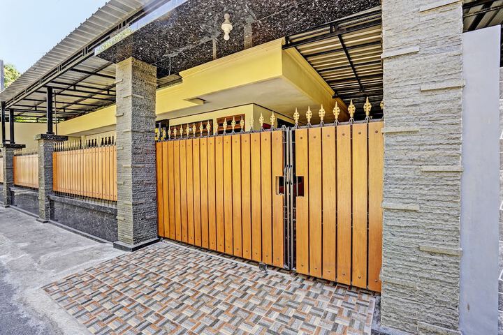 OYO Life 92785 Wisma Trubus Syariah