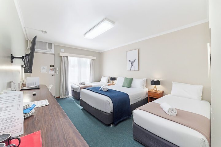 Room 35 of 62
