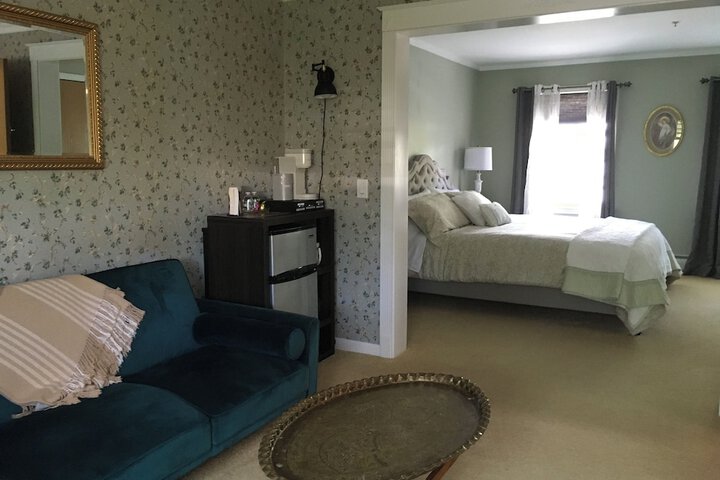 Room 13 of 46