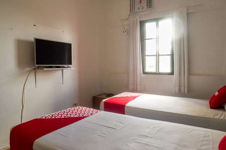 Room 19 of 59