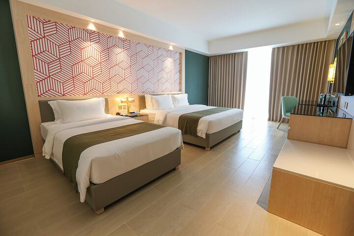 Room 6 of 62