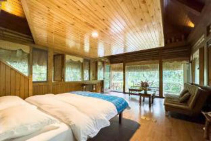 Room 9 of 9