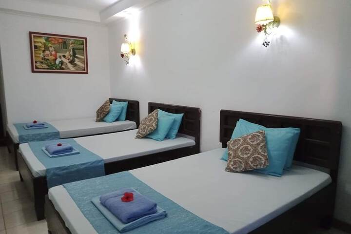 Room 10 of 51