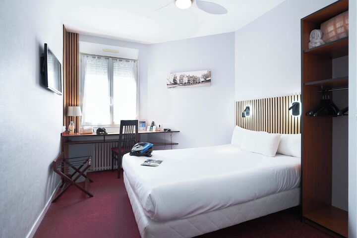 Room 25 of 50