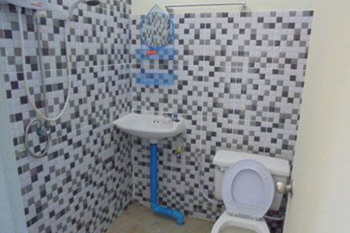Room 4 of 41