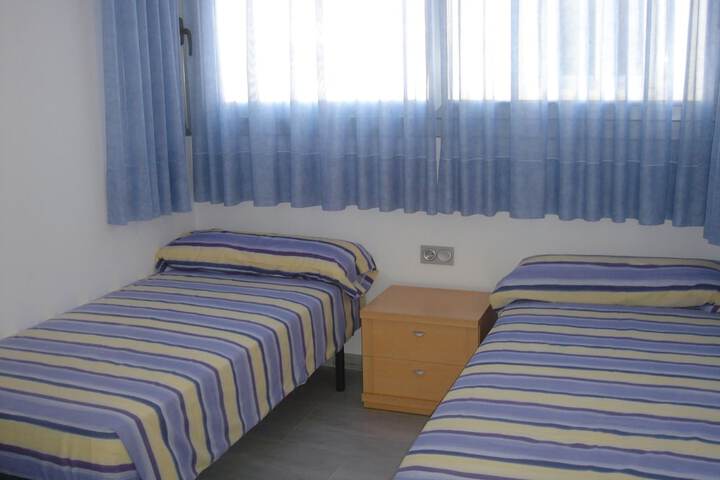 Room 2 of 44