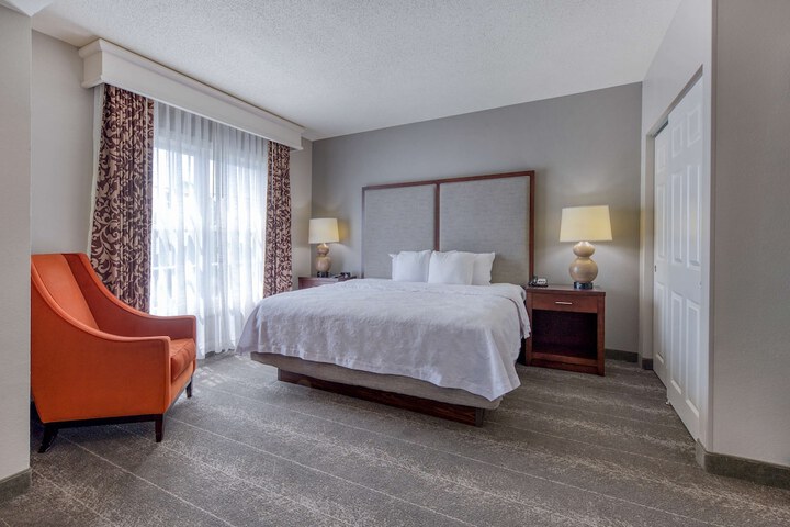 2 Queen Beds 1 Bedroom Suite (41 of 52)