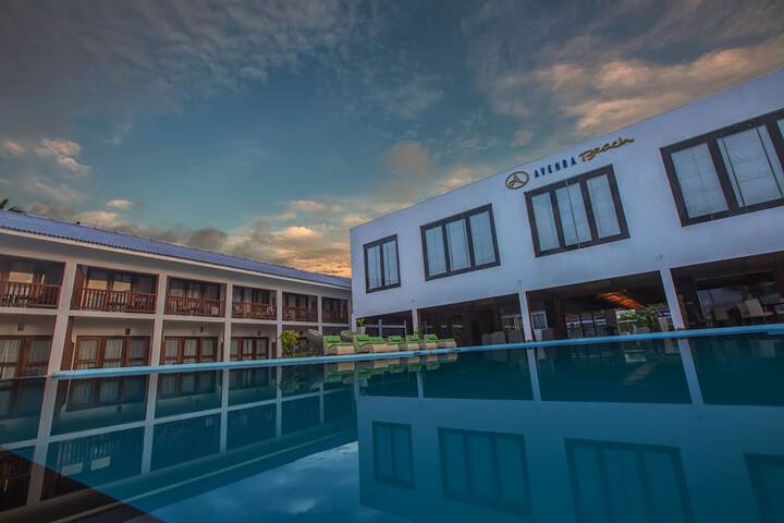 Pools & Facilities
