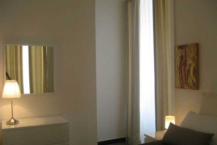 Room 17 of 30