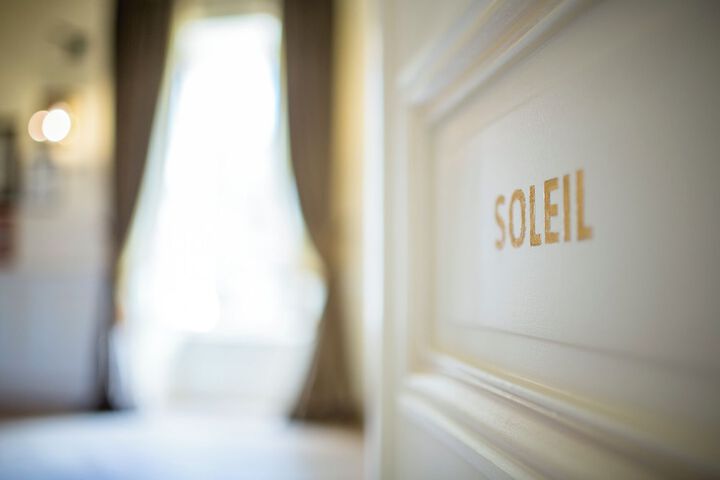 Room 44 of 209