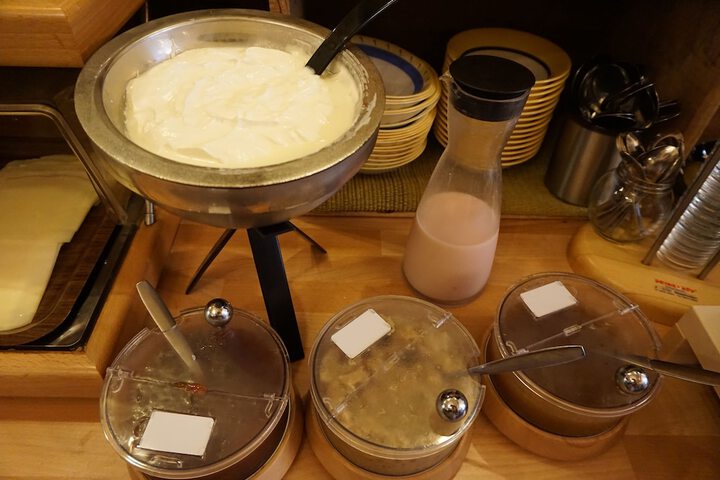 Breakfast/Coffee Service 95 of 112