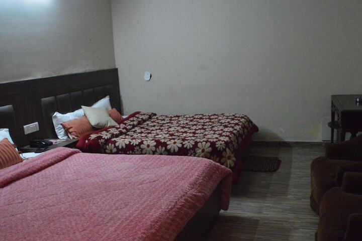 Room 29 of 59