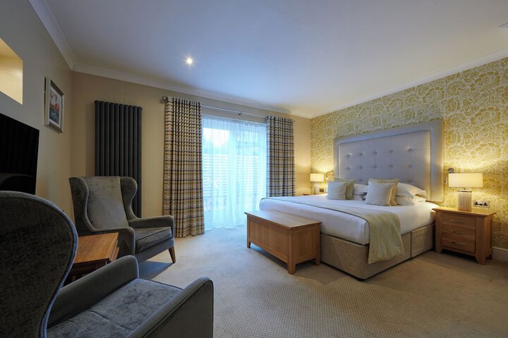 Room 45 of 147