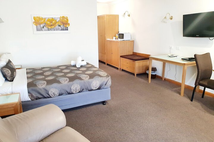 Room 10 of 51