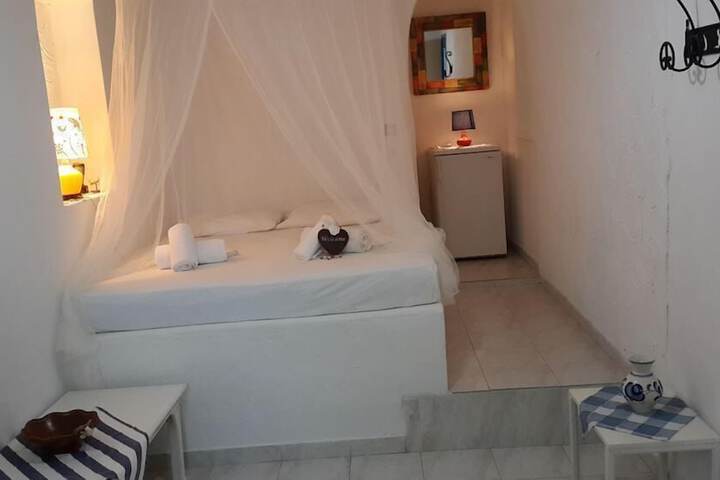 Room 9 of 53