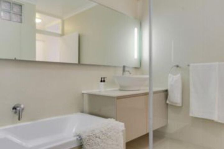 Room 3 of 11