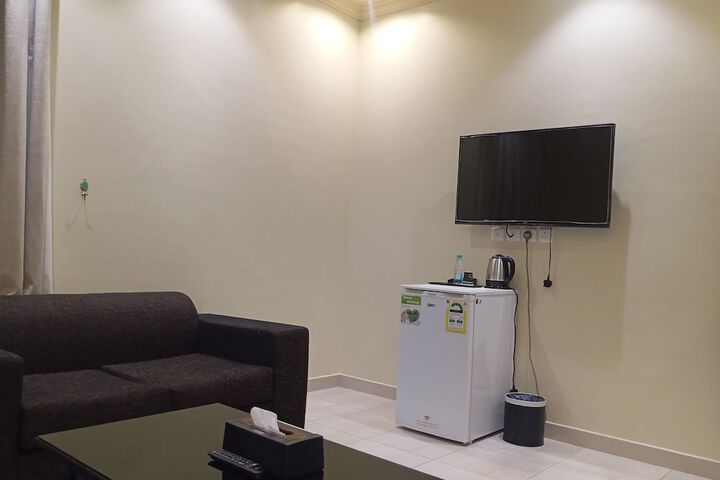 Room 15 of 25