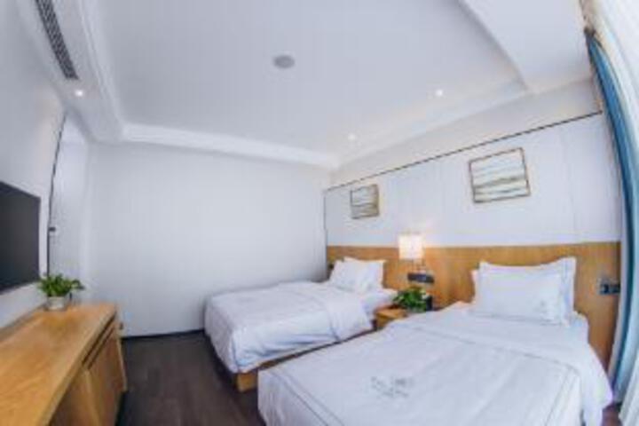 Room 21 of 22