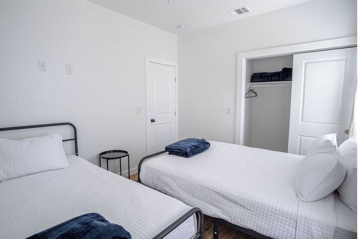 Room 4 of 26