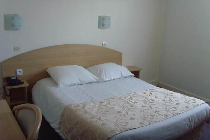 Room 12 of 26