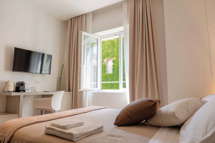 Santa Lucia Suites