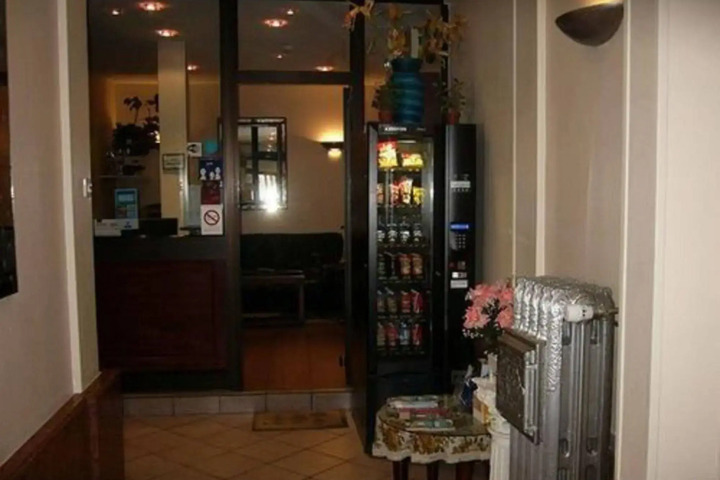 Photo 9